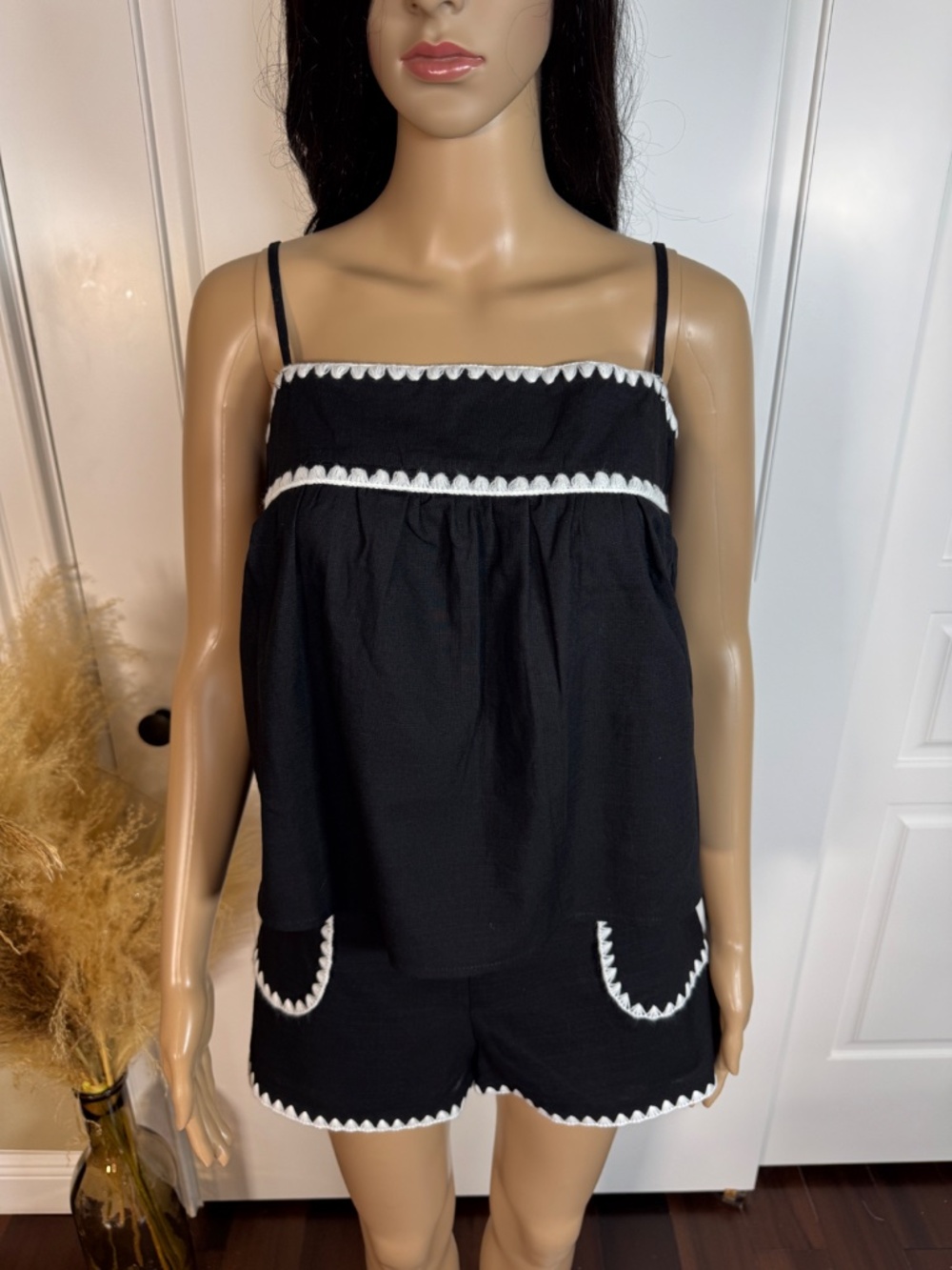 SLEEVELESS TANK TOP WITH ELASTIC WAIST SHORTS CO-ORD SET SIZE MEDIUM - NWOT - Picture 5 of 17